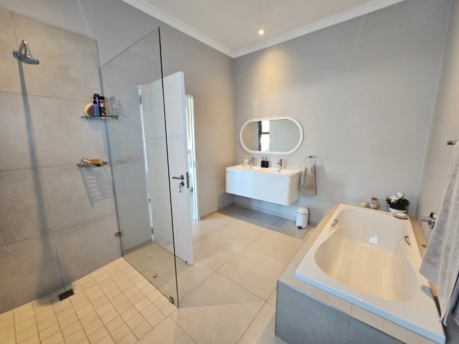 2 Bedroom Property for Sale in Sedgefield Rural Western Cape